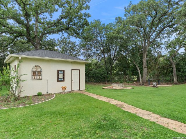 107 KITTY KAT LN, Boerne, TX 78006