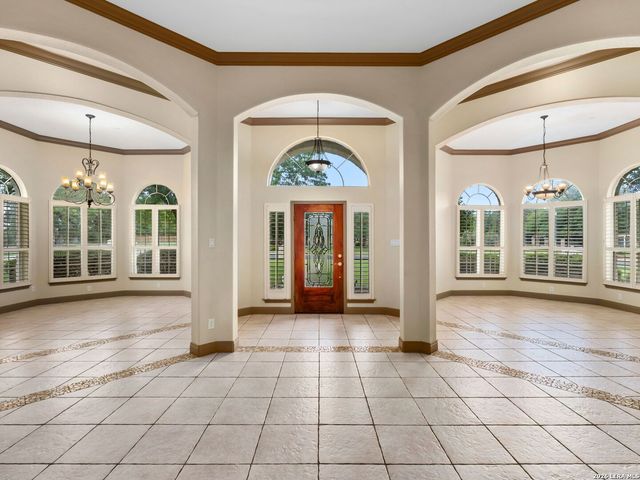 107 KITTY KAT LN, Boerne, TX 78006