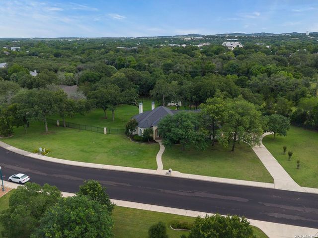 107 KITTY KAT LN, Boerne, TX 78006