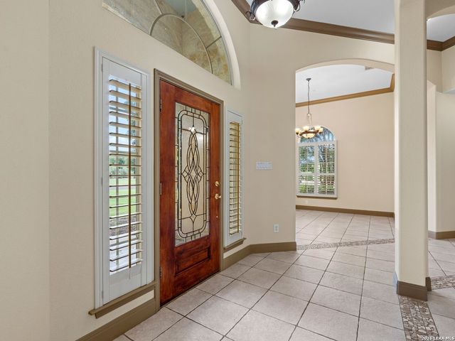 107 KITTY KAT LN, Boerne, TX 78006