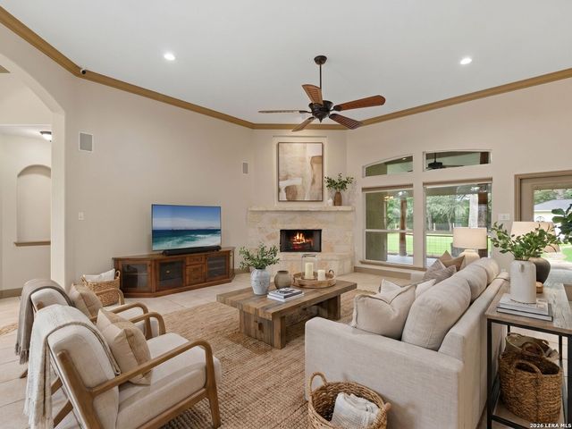 107 KITTY KAT LN, Boerne, TX 78006