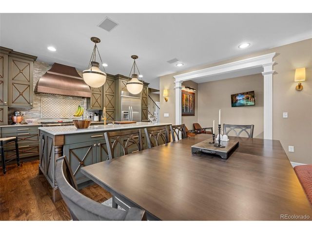 725 Front Range Rd, Littleton, CO 80120