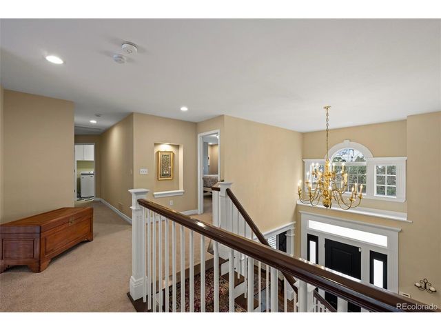 725 Front Range Rd, Littleton, CO 80120