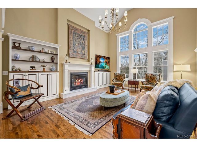 725 Front Range Rd, Littleton, CO 80120