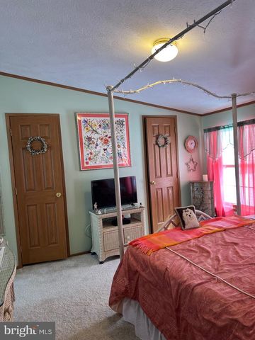 117 CONESTOGA DR, Doylestown, PA 18901