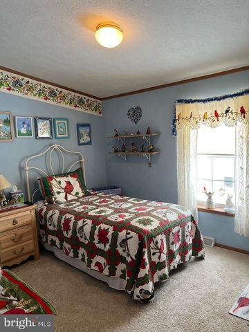 117 CONESTOGA DR, Doylestown, PA 18901