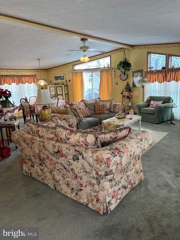 117 CONESTOGA DR, Doylestown, PA 18901