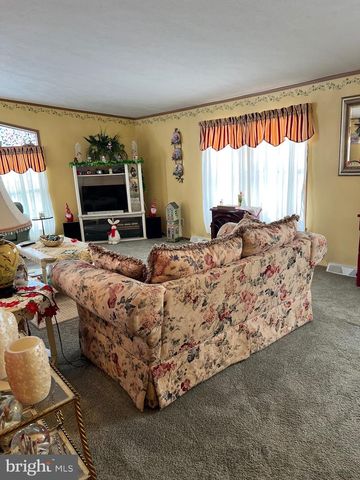 117 CONESTOGA DR, Doylestown, PA 18901