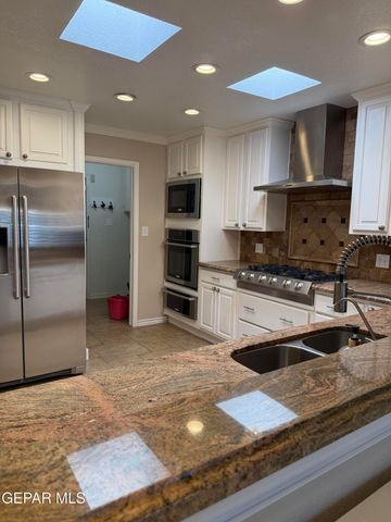 3149 EDGEROCK Drive, El Paso, TX 79935