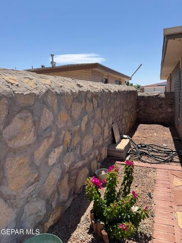 3149 EDGEROCK Drive, El Paso, TX 79935