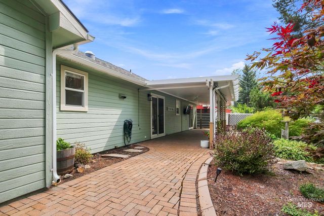 8897 W Hepburn, Boise, ID 83714