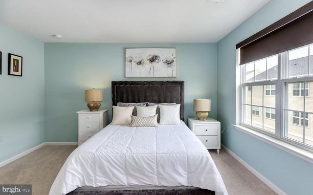47 RIVERWALK BLVD, Burlington, NJ 08016