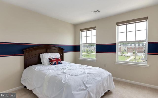 47 RIVERWALK BLVD, Burlington, NJ 08016
