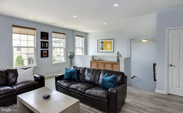 47 RIVERWALK BLVD, Burlington, NJ 08016