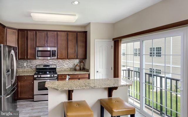47 RIVERWALK BLVD, Burlington, NJ 08016