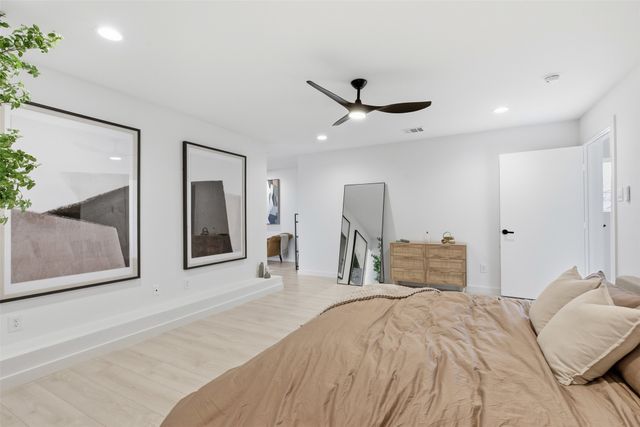 1810 Kraft Street, Dallas, TX 75212