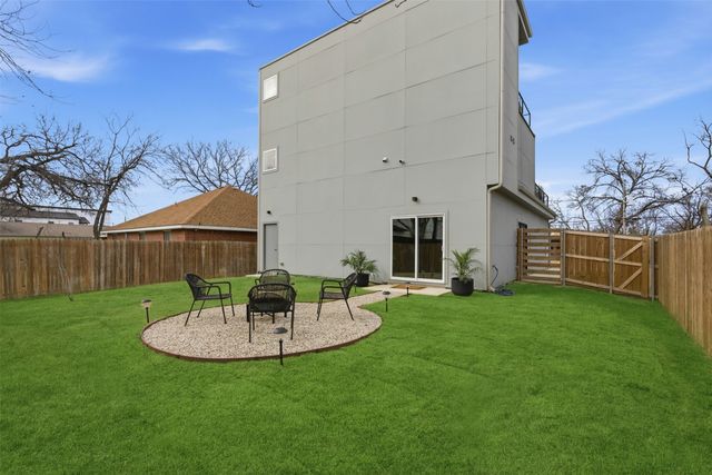 1810 Kraft Street, Dallas, TX 75212