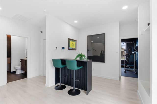 1810 Kraft Street, Dallas, TX 75212