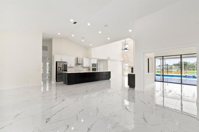 163 SE Osprey Ridge, Port St. Lucie, FL 34984