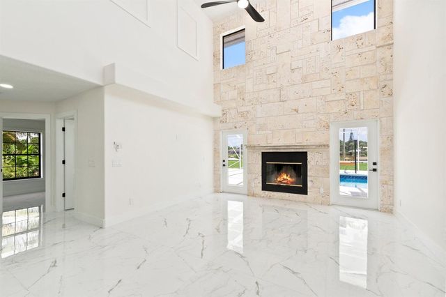 163 SE Osprey Ridge, Port St. Lucie, FL 34984