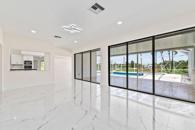 163 SE Osprey Ridge, Port St. Lucie, FL 34984