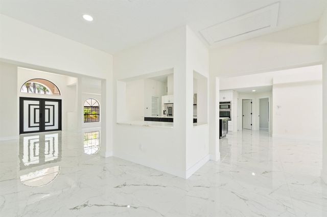 163 SE Osprey Ridge, Port St. Lucie, FL 34984