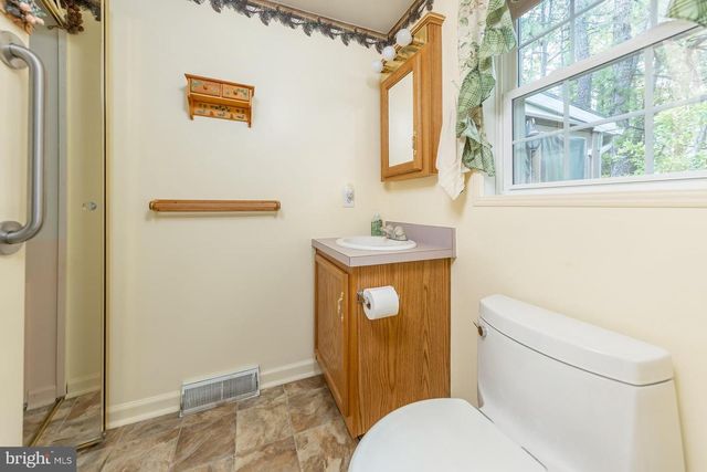 35 SHENANDOAH DR, Sicklerville, NJ 08081