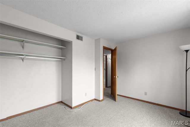 2424 Silkwood Drive, Overland, MO 63114