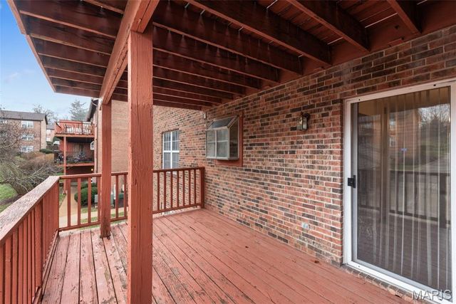 2424 Silkwood Drive, Overland, MO 63114