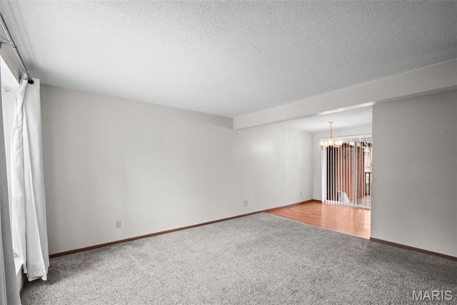 2424 Silkwood Drive, Overland, MO 63114