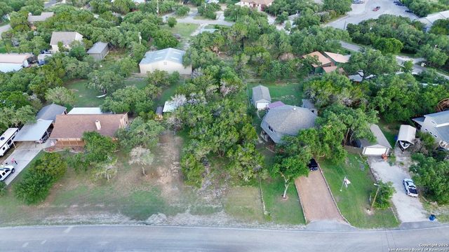 2045 Comfort, Canyon Lake, TX 78133