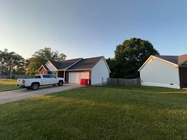 1109 Leathers Lane, Frankfort, KY 40601