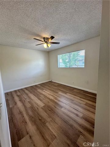 1123 W Sierra Madre 4, Azusa, CA 91702