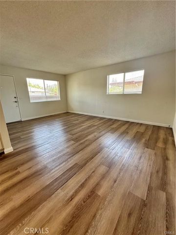 1123 W Sierra Madre 4, Azusa, CA 91702