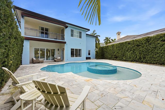 5038 NW 24th Circle, Boca Raton, FL 33431