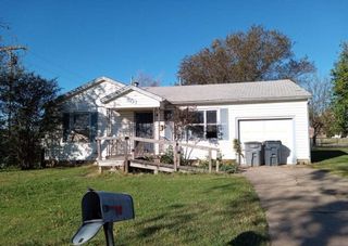801 SW 26th Pl, Lawton, OK 73505