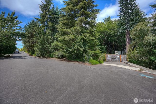 710 11th Avenue SE, Olympia, WA 98501
