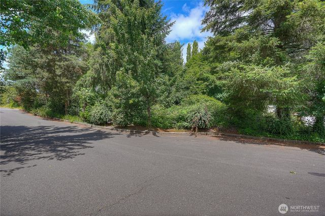 710 11th Avenue SE, Olympia, WA 98501