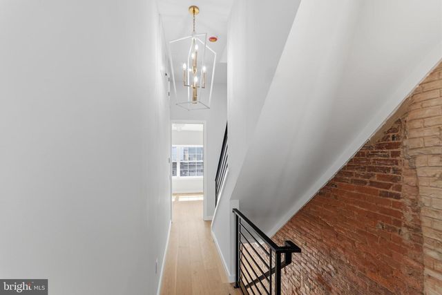 537 TITAN ST, Philadelphia, PA 19147