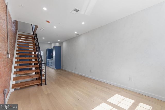 537 TITAN ST, Philadelphia, PA 19147