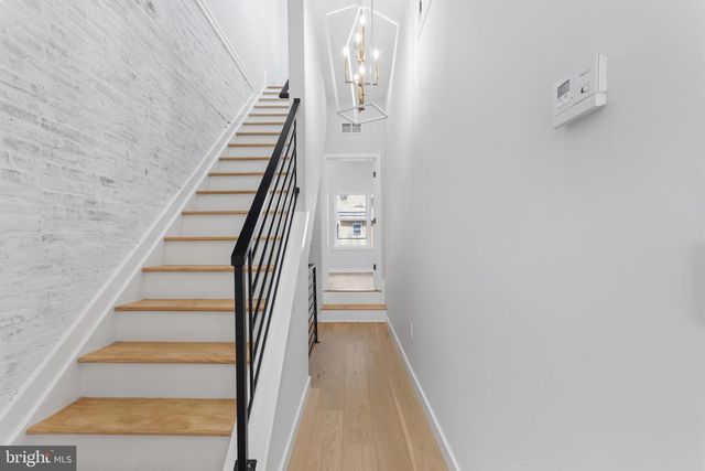 537 TITAN ST, Philadelphia, PA 19147