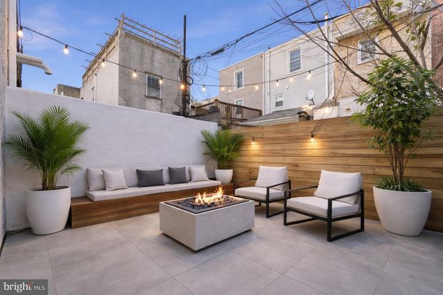 537 TITAN ST, Philadelphia, PA 19147