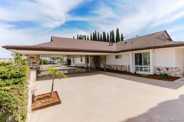 9345 Monona Dr, La Mesa, CA 91942