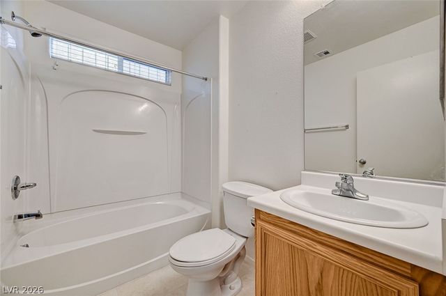 6736 Oak Mist Street, Las Vegas, NV 89139