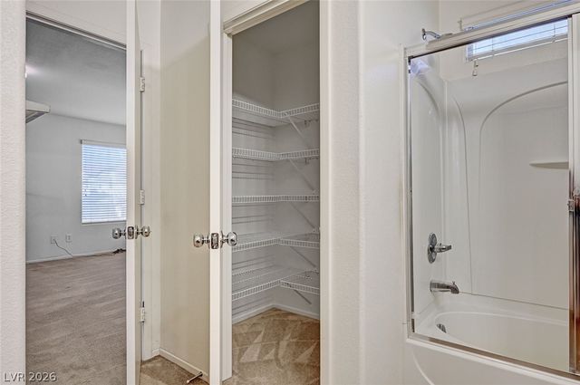 6736 Oak Mist Street, Las Vegas, NV 89139