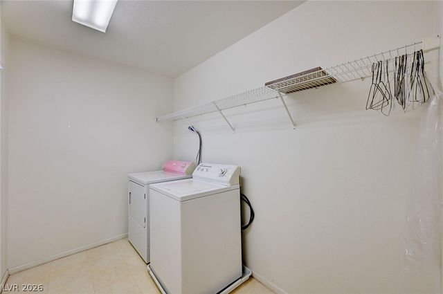 6736 Oak Mist Street, Las Vegas, NV 89139