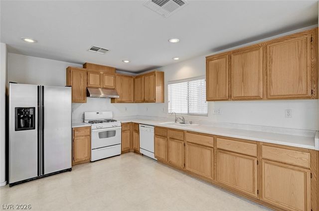 6736 Oak Mist Street, Las Vegas, NV 89139