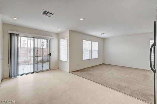 6736 Oak Mist Street, Las Vegas, NV 89139