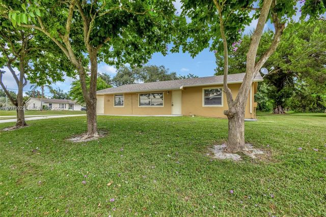 1101 SW Addie St, Port St. Lucie, FL 34983