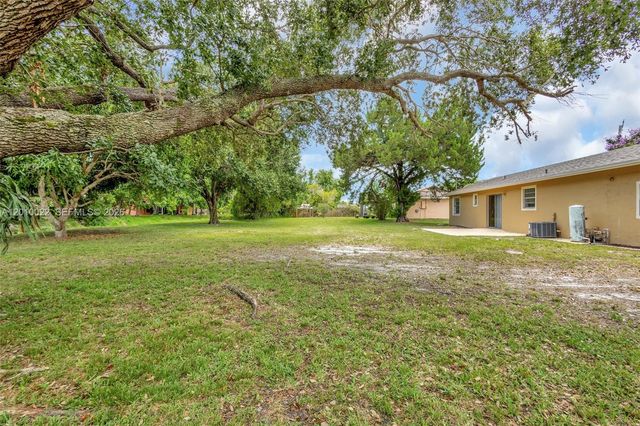 1101 SW Addie St, Port St. Lucie, FL 34983